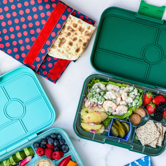 Yumbox Tapas XL Greenwich green / Race Cars (4 rekeszes)