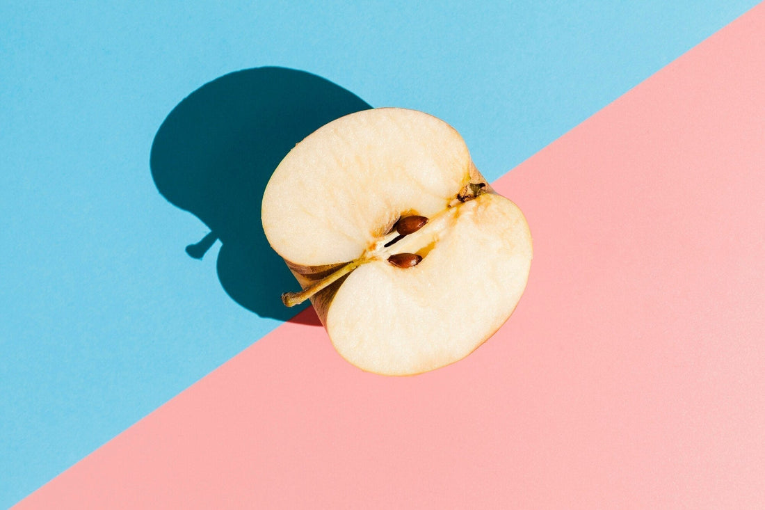 6 tipp, hogy ne barnuljon meg a szeletelt alma!